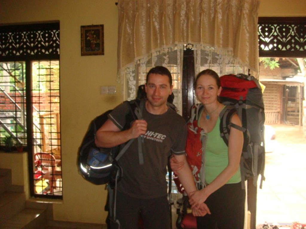 Randi Homestay In Негомбо Екстериор снимка