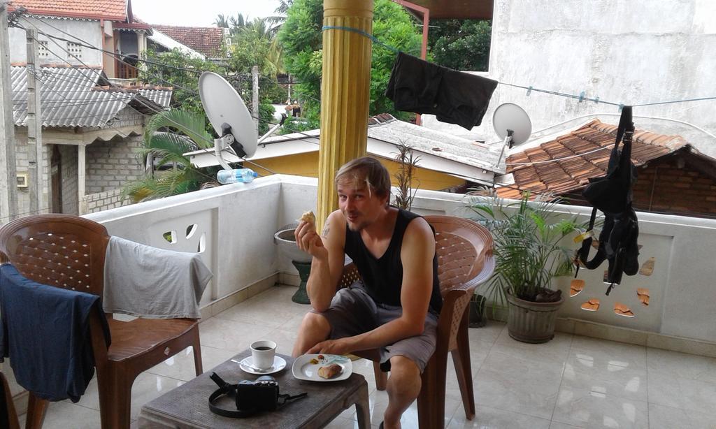 Randi Homestay In Негомбо Екстериор снимка