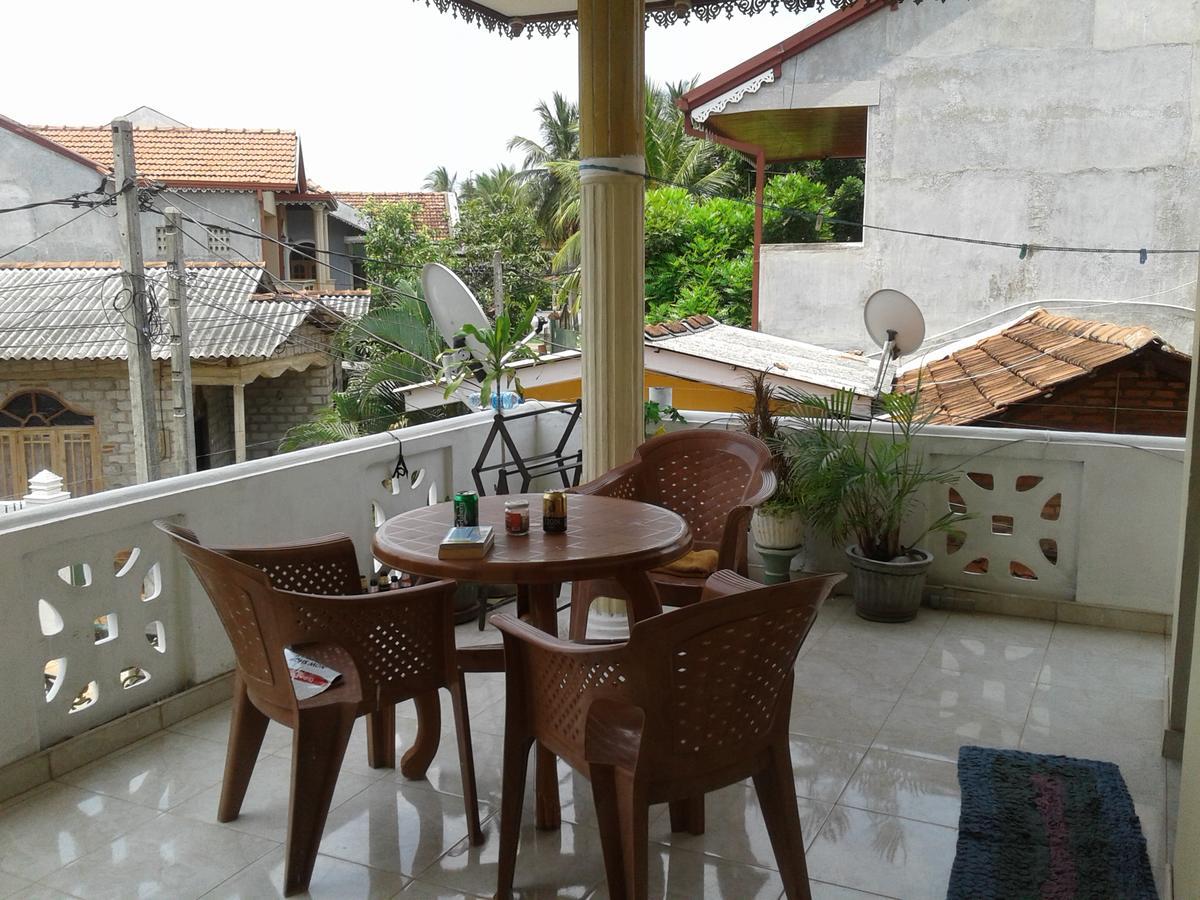 Randi Homestay In Негомбо Екстериор снимка